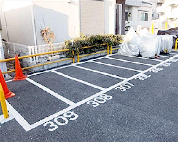 敷地外のバイク屋外駐車場を探す