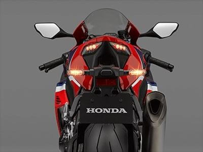 なぜ、バイクのナンバープレートはダサいのか？２