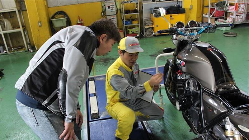 おすすめは、ホリデー車検