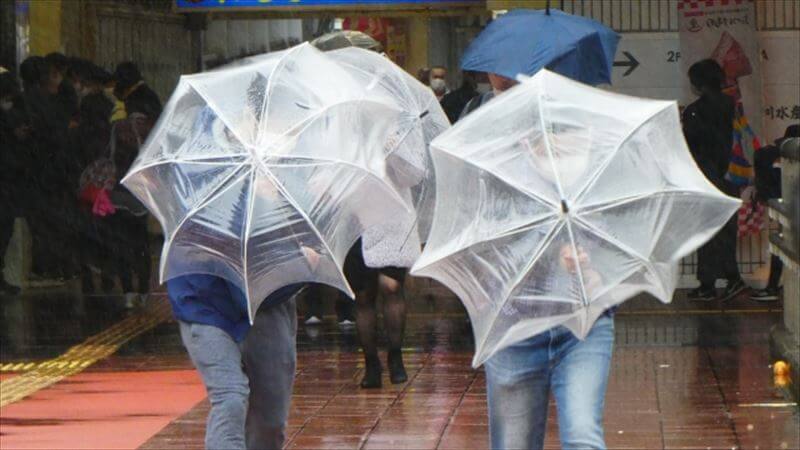 台風によるバイクの転倒防止方法のコツ