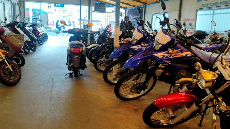 バイクショップ・バイク用品店が近くにあるなんてことはまず無い