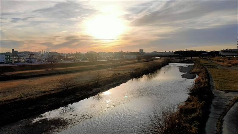 なぜ、朝一のエンジンが冷えてるときでもいいのか