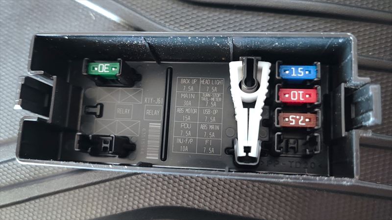 USB電源の電源をブレーキラインから取って大丈夫なのか？