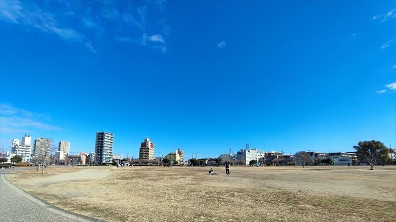 私有地・公園を突っ切る