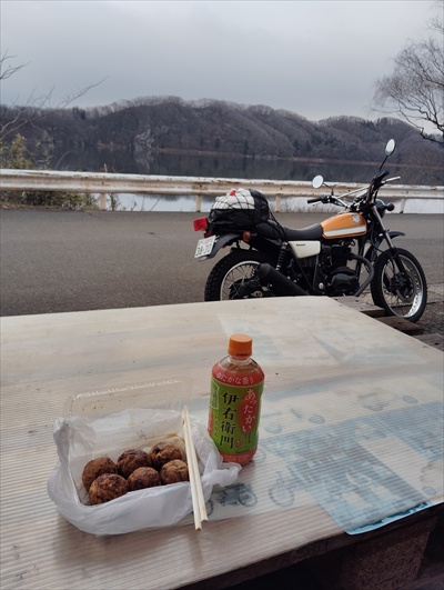 味覚以外にも五感すべてが刺激される