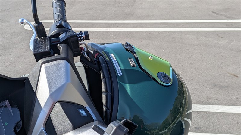 ヘルメットロックの使用感３