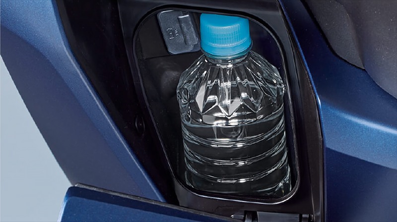 PCXにはUSB電源が標準装備だけど