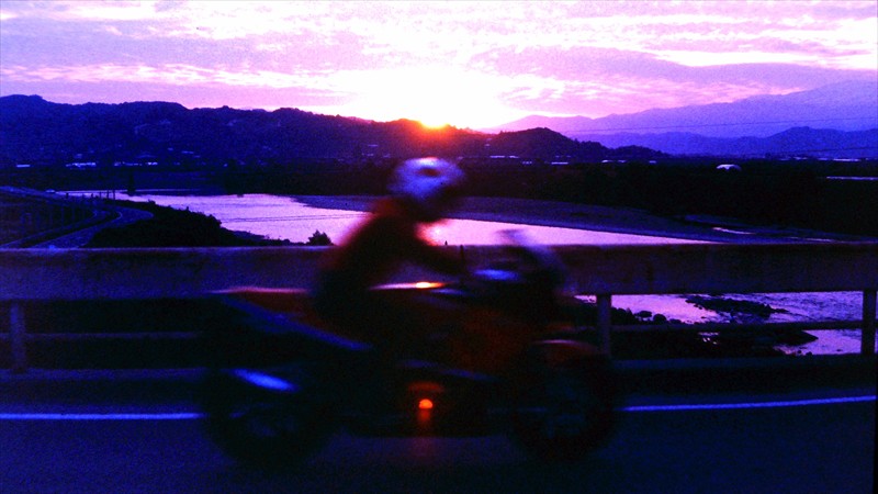 テラさんはガンマと共に遠くへ行った ~バイクは股で曲がるんだよ~